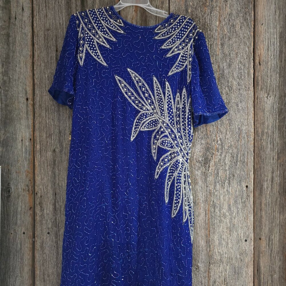 JEWEL QUEEN  MEDIUM BEAUTIFUL BRIGHT BLUE DRESS